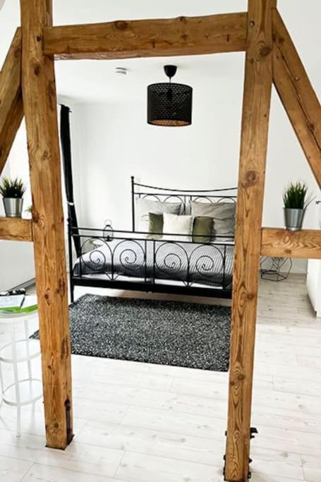 Modernes Apartment Mit Balkon Free Parking Netflix Целе Екстериор снимка
